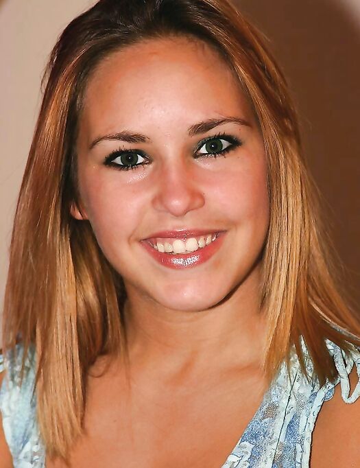 Juicy Pussied Kayden Kross Strips Off Her White Skirt And Black Thong Panties