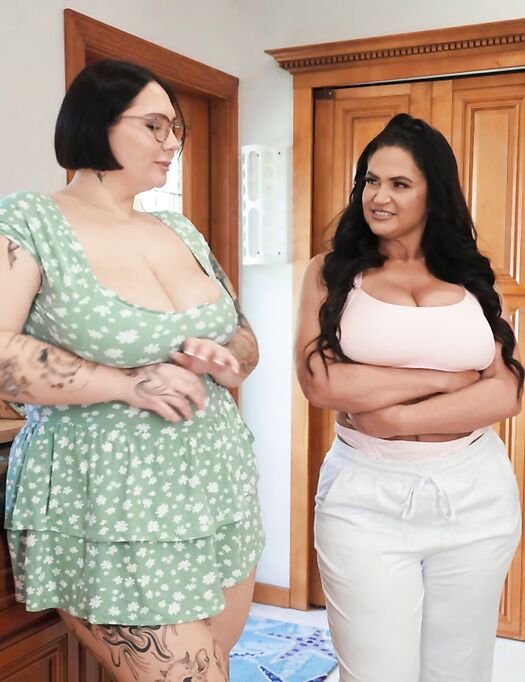 Jadynn Stone And Kailani Kai Get Fucked By Redhead Nerd