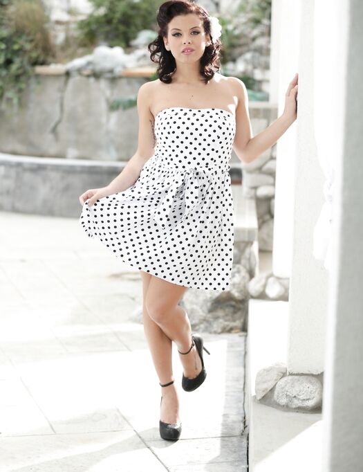 Gorgeous Chick Keisha Grey Poses Naked Outdoors photos (Steven St. Croix)