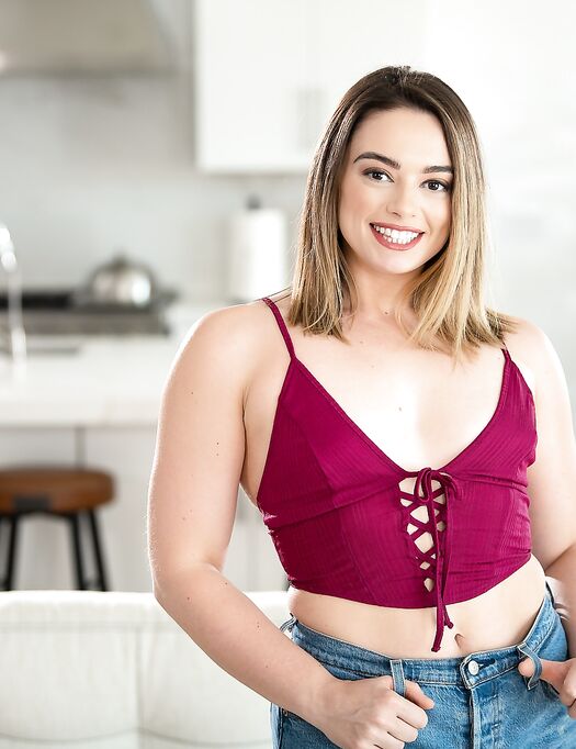 Sophia Locke And Sophia Burns Take Turns Getting Their Wet Holes Drilled